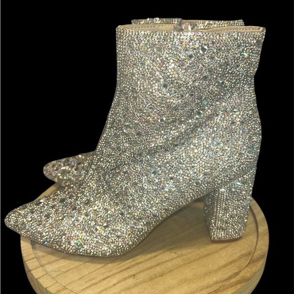 Betsy Johnson Kyla bootie - Picture 7 of 9